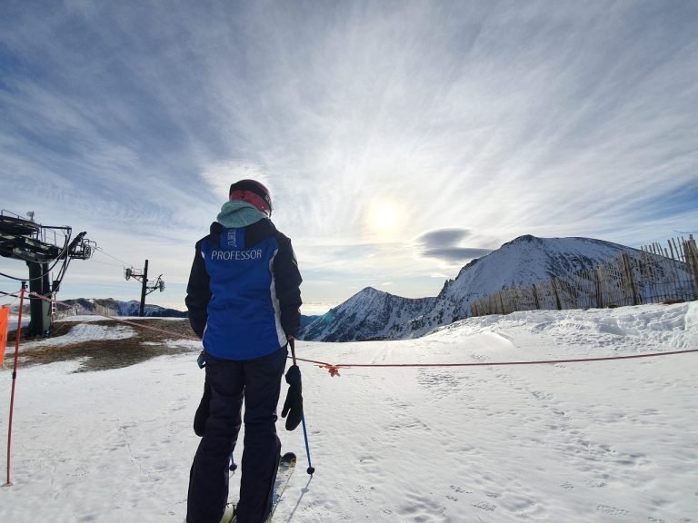 Escola d’Esquí i Snowboard Alta Vall del Ter #1